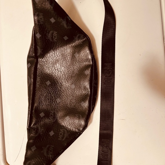 MCM fanny pack - Picture 7 of 7